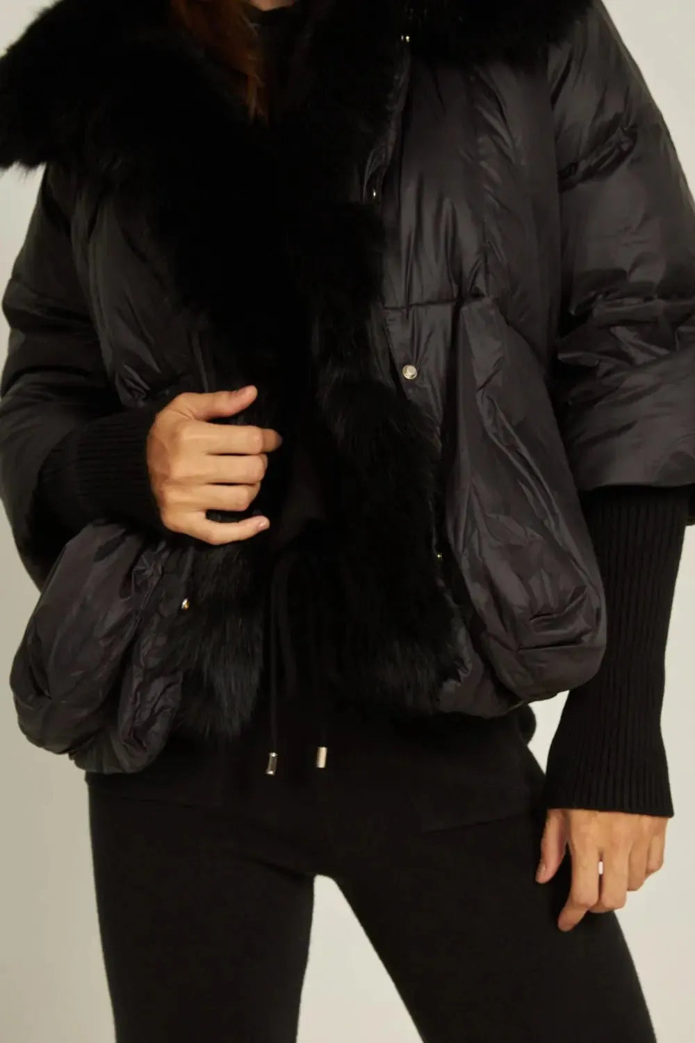 Luxus Jacke mit Kunstpelzkragen